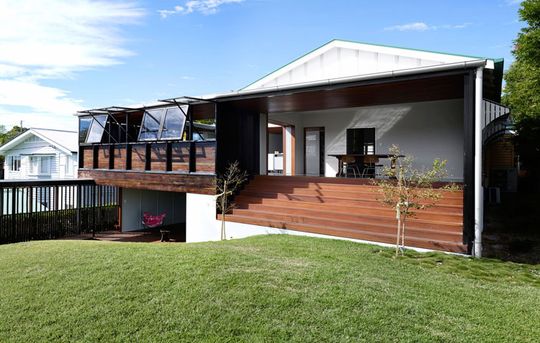 White Avenue Weatherboard House Extension