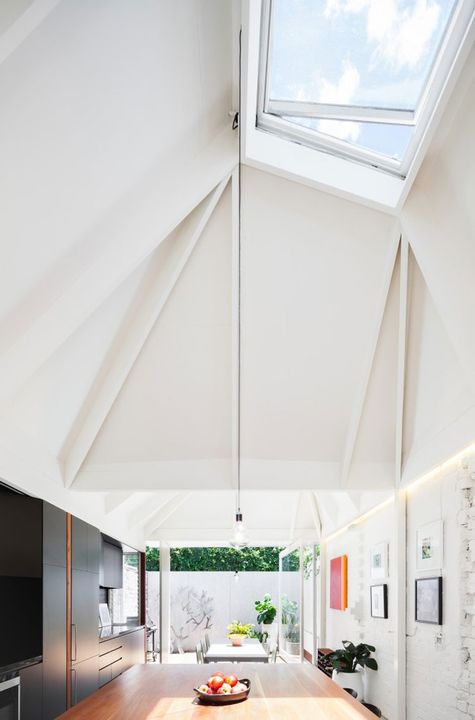 Light Cannon House: Sculpted Roof Draws Light Deep Into This Home