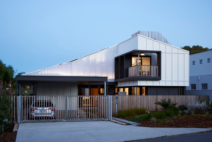 A Carefree Family Home Takes Its Cues From the Classic Beach House