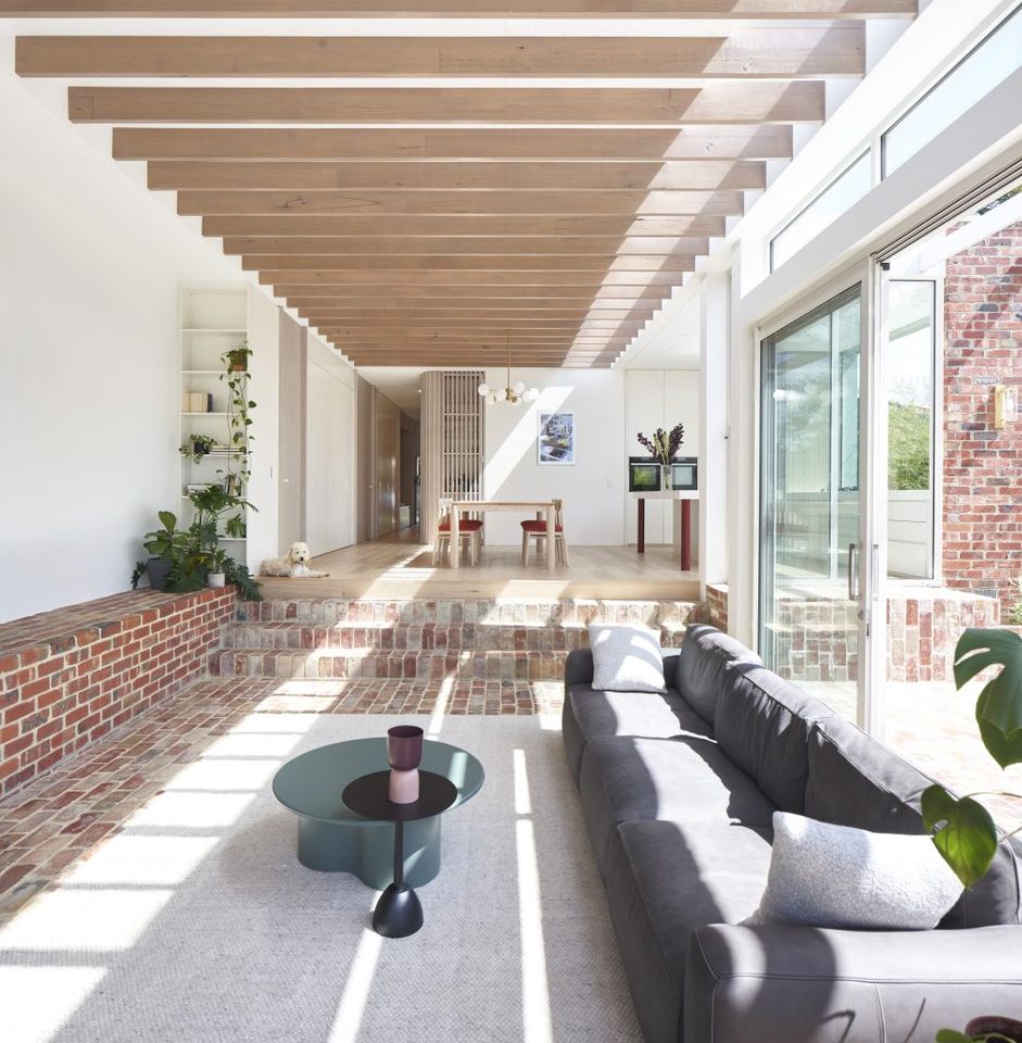 Stunning Art Deco home renovation blends classic with modern — free download